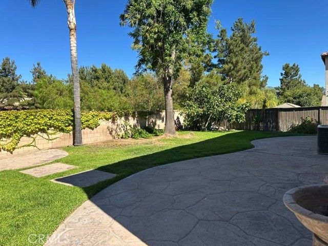 43644 Savona, Temecula, CA 92592