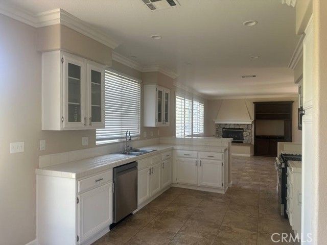 43644 Savona, Temecula, CA 92592
