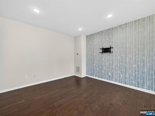 90 Wesmont Drive, Wood Ridge, NJ 07075