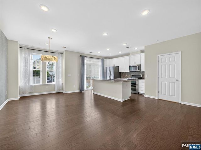 90 Wesmont Drive, Wood Ridge, NJ 07075