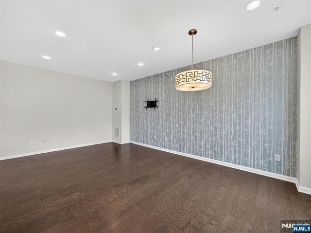 90 Wesmont Drive, Wood Ridge, NJ 07075