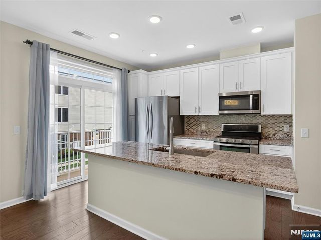 90 Wesmont Drive, Wood Ridge, NJ 07075