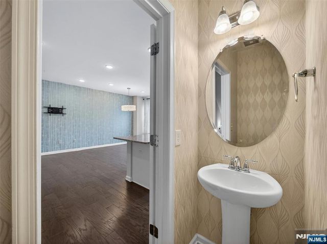 90 Wesmont Drive, Wood Ridge, NJ 07075