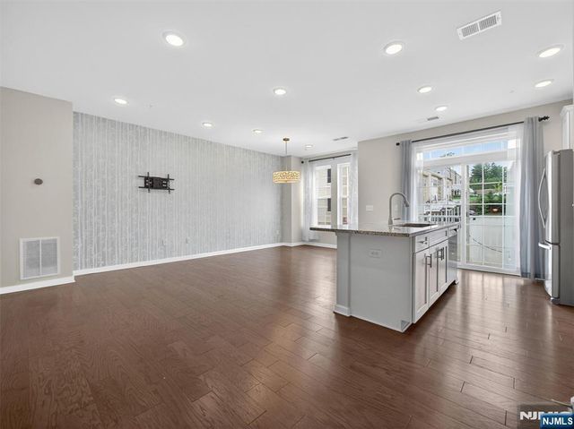90 Wesmont Drive, Wood Ridge, NJ 07075