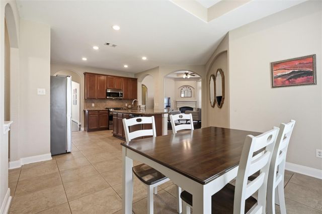 201 Bailey Brook Lane, Dickinson, TX 77539