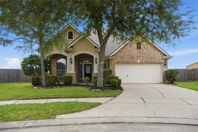 201 Bailey Brook Lane, Dickinson, TX 77539