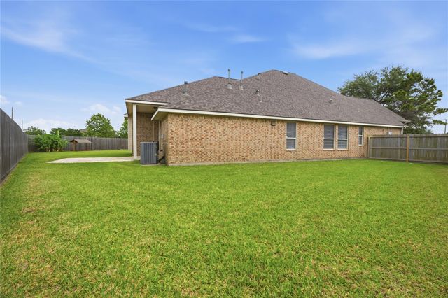 201 Bailey Brook Lane, Dickinson, TX 77539