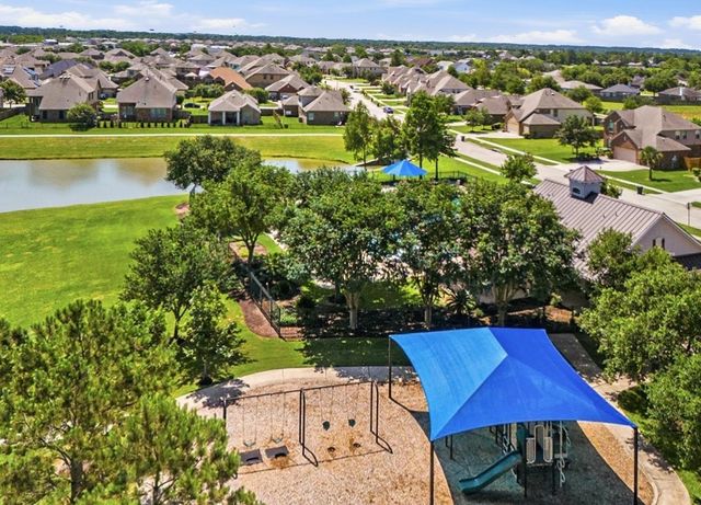 201 Bailey Brook Lane, Dickinson, TX 77539