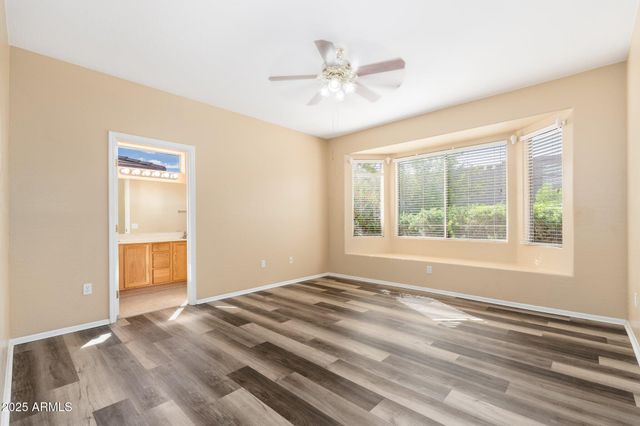 20828 N SHADOW MOUNTAIN Drive, Surprise, AZ 85374