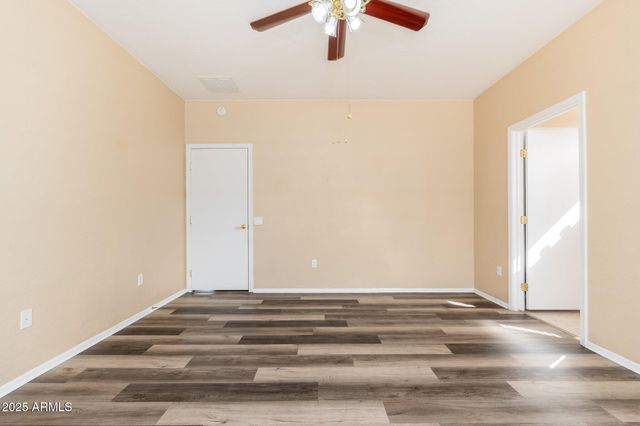 20828 N SHADOW MOUNTAIN Drive, Surprise, AZ 85374