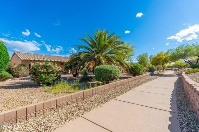 20828 N SHADOW MOUNTAIN Drive, Surprise, AZ 85374