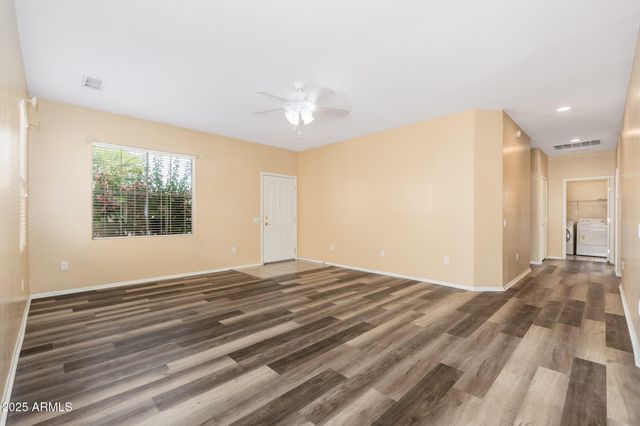 20828 N SHADOW MOUNTAIN Drive, Surprise, AZ 85374