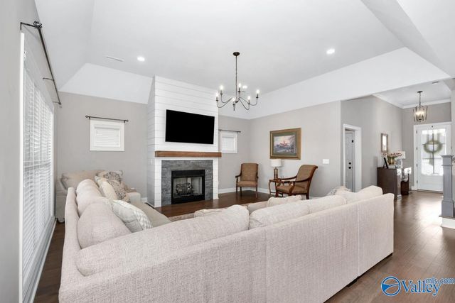 2018 Rosebury Lane, Huntsville, AL 35803