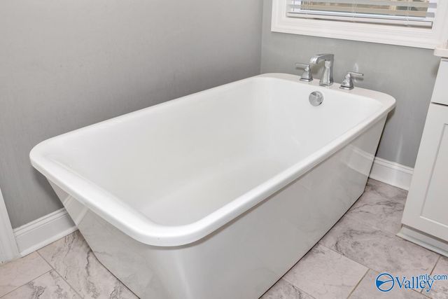 2018 Rosebury Lane, Huntsville, AL 35803