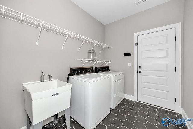 2018 Rosebury Lane, Huntsville, AL 35803