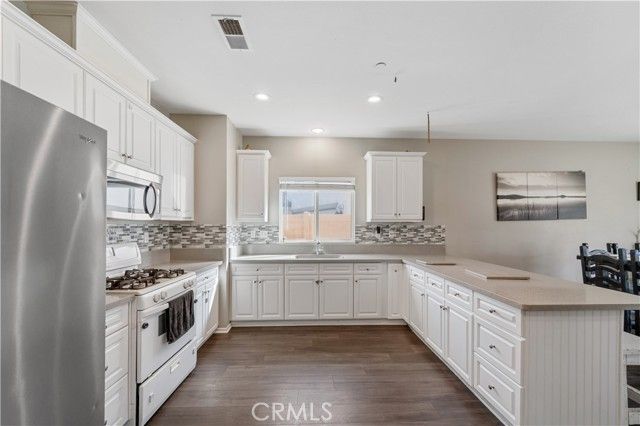 3470 Bryce Canyon Way, Perris, CA 92570