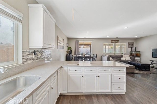 3470 Bryce Canyon Way, Perris, CA 92570