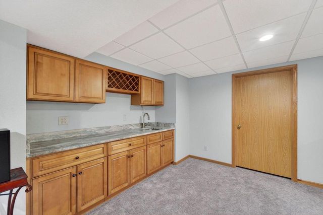 8910 S River Edge DRIVE, Oak Creek, WI 53154