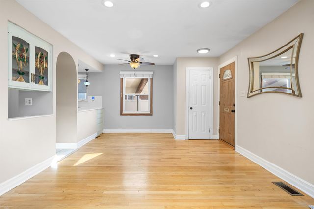 1116 Symes Court, Royal Oak, MI 48067