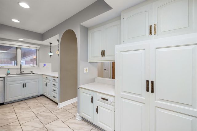 1116 Symes Court, Royal Oak, MI 48067