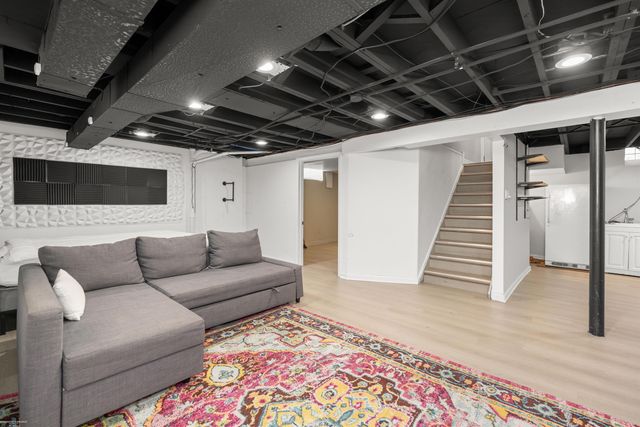 1116 Symes Court, Royal Oak, MI 48067