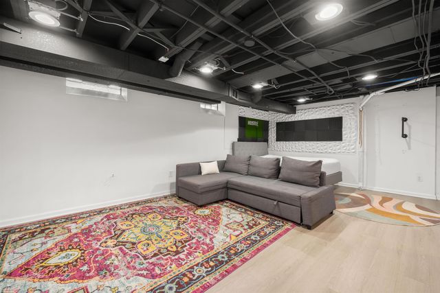 1116 Symes Court, Royal Oak, MI 48067