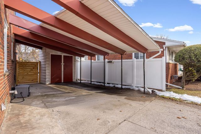 1116 Symes Court, Royal Oak, MI 48067