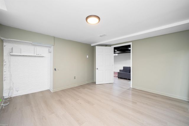 1116 Symes Court, Royal Oak, MI 48067