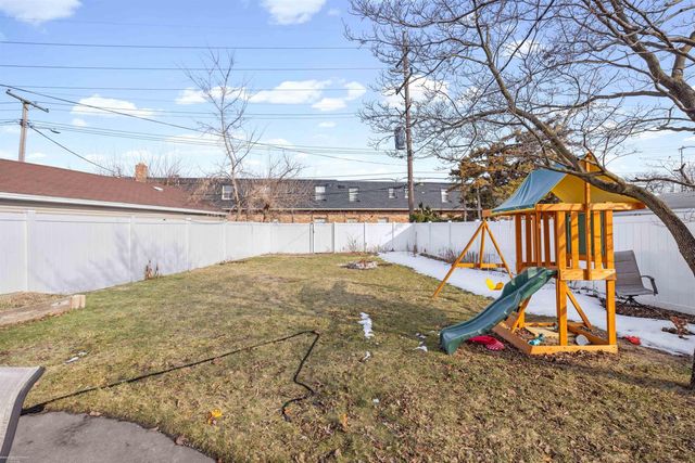 1116 Symes Court, Royal Oak, MI 48067