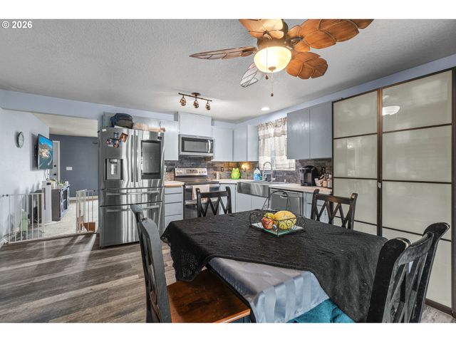 1404 Nw 4TH St, Battle Ground, WA 98604