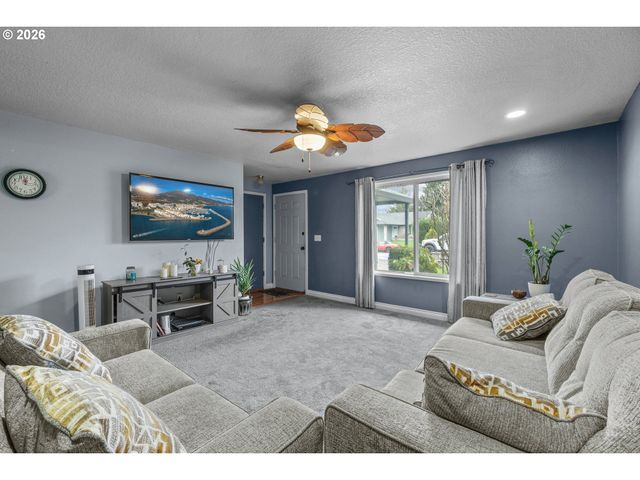 1404 Nw 4TH St, Battle Ground, WA 98604