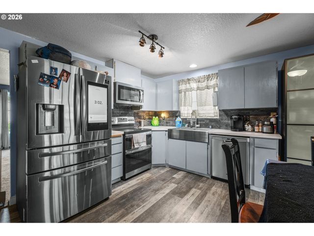 1404 Nw 4TH St, Battle Ground, WA 98604