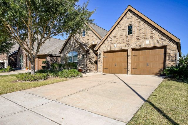 13809 Crystal Harbor Lane, Pearland, TX 77584