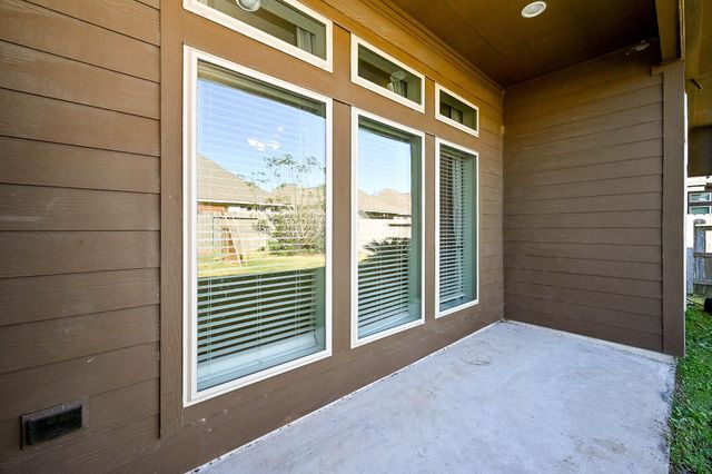 13809 Crystal Harbor Lane, Pearland, TX 77584