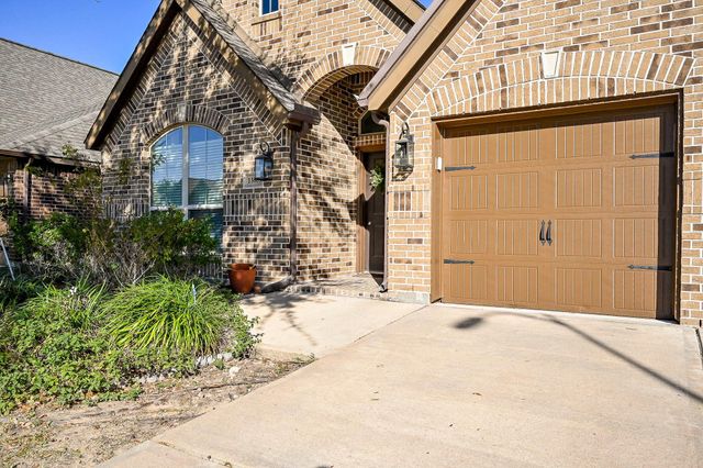 13809 Crystal Harbor Lane, Pearland, TX 77584