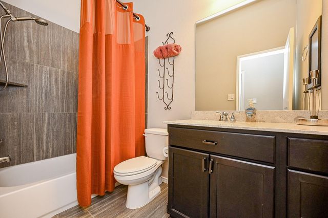 13809 Crystal Harbor Lane, Pearland, TX 77584