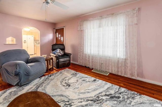 2320 McCord Street, Murphysboro, IL 62966