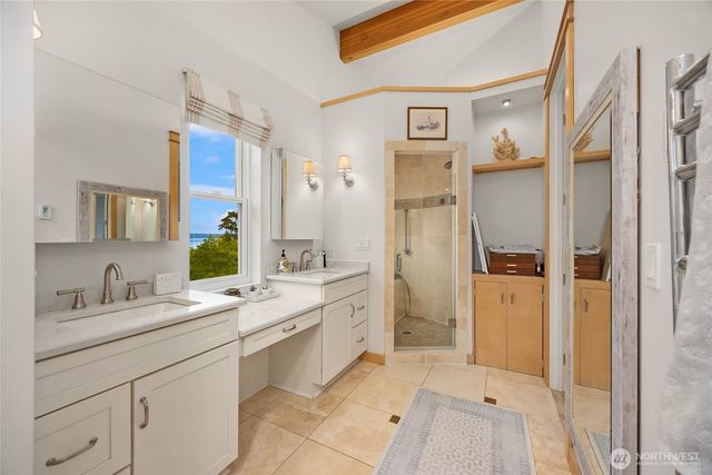 10555 NE Morning Lane, Bainbridge Island, WA 98110