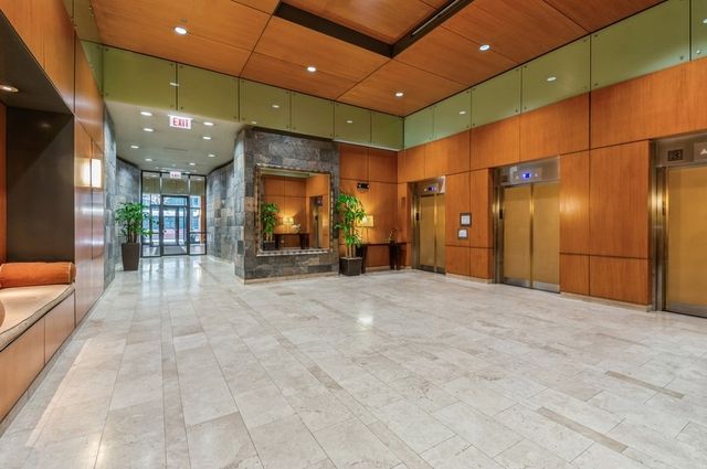 208 W Washington Street 703, Chicago, IL 60606