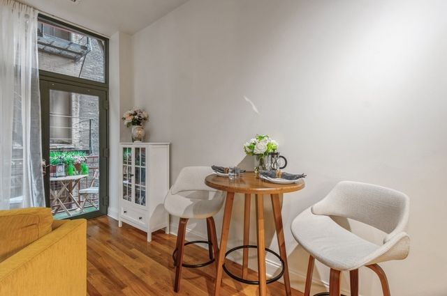 208 W Washington Street 703, Chicago, IL 60606