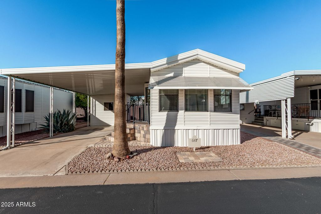 111 S GREENFIELD Road 647, Mesa, AZ 85206 — photo 2