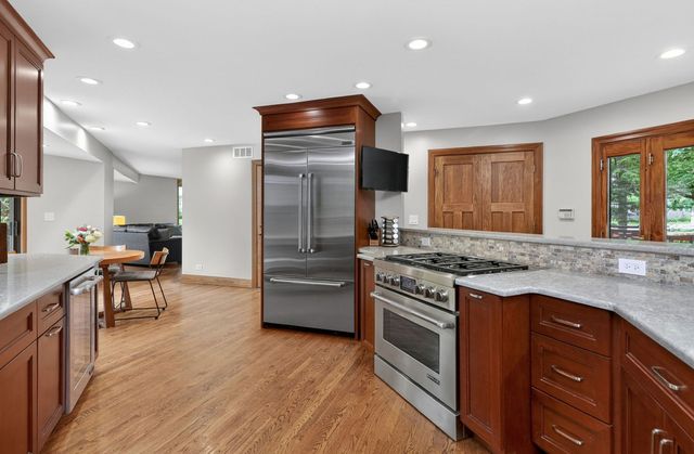 5337 Brookbank Road, Downers Grove, IL 60515