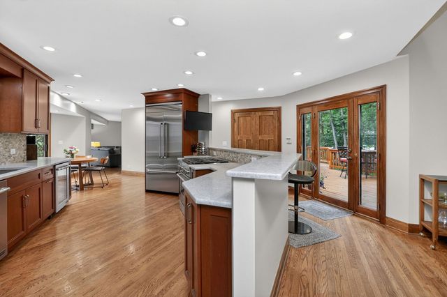 5337 Brookbank Road, Downers Grove, IL 60515
