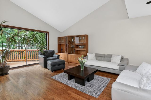 5337 Brookbank Road, Downers Grove, IL 60515