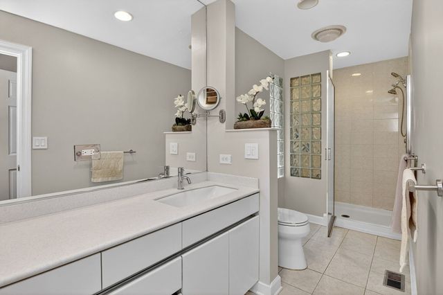 5337 Brookbank Road, Downers Grove, IL 60515
