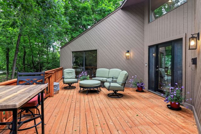 5337 Brookbank Road, Downers Grove, IL 60515