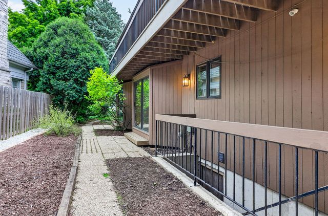 5337 Brookbank Road, Downers Grove, IL 60515