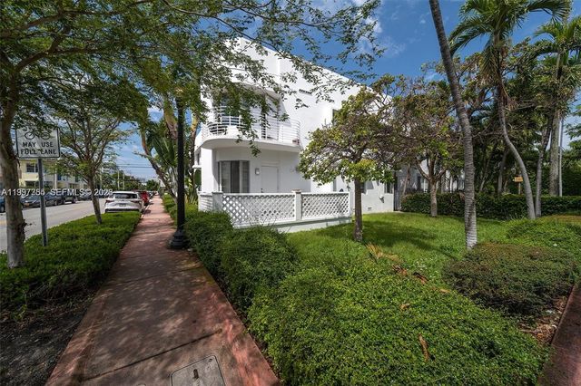 601 11th St 206, Miami Beach, FL 33139