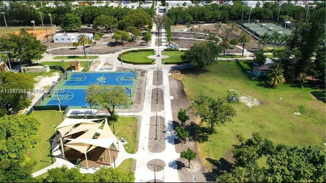 601 11th St 206, Miami Beach, FL 33139