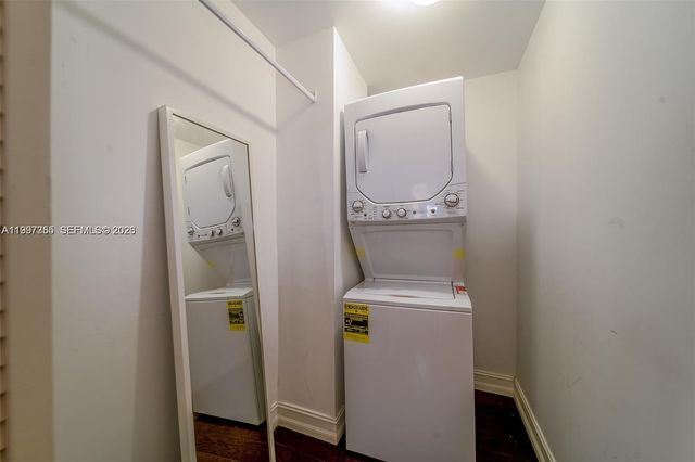 601 11th St 206, Miami Beach, FL 33139